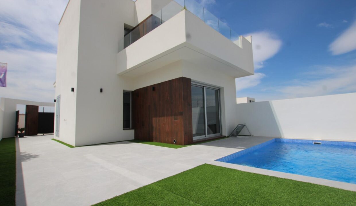 94940-Vrijstaande-villas-in-San-Fulgencio-met-prive-zwembad-44