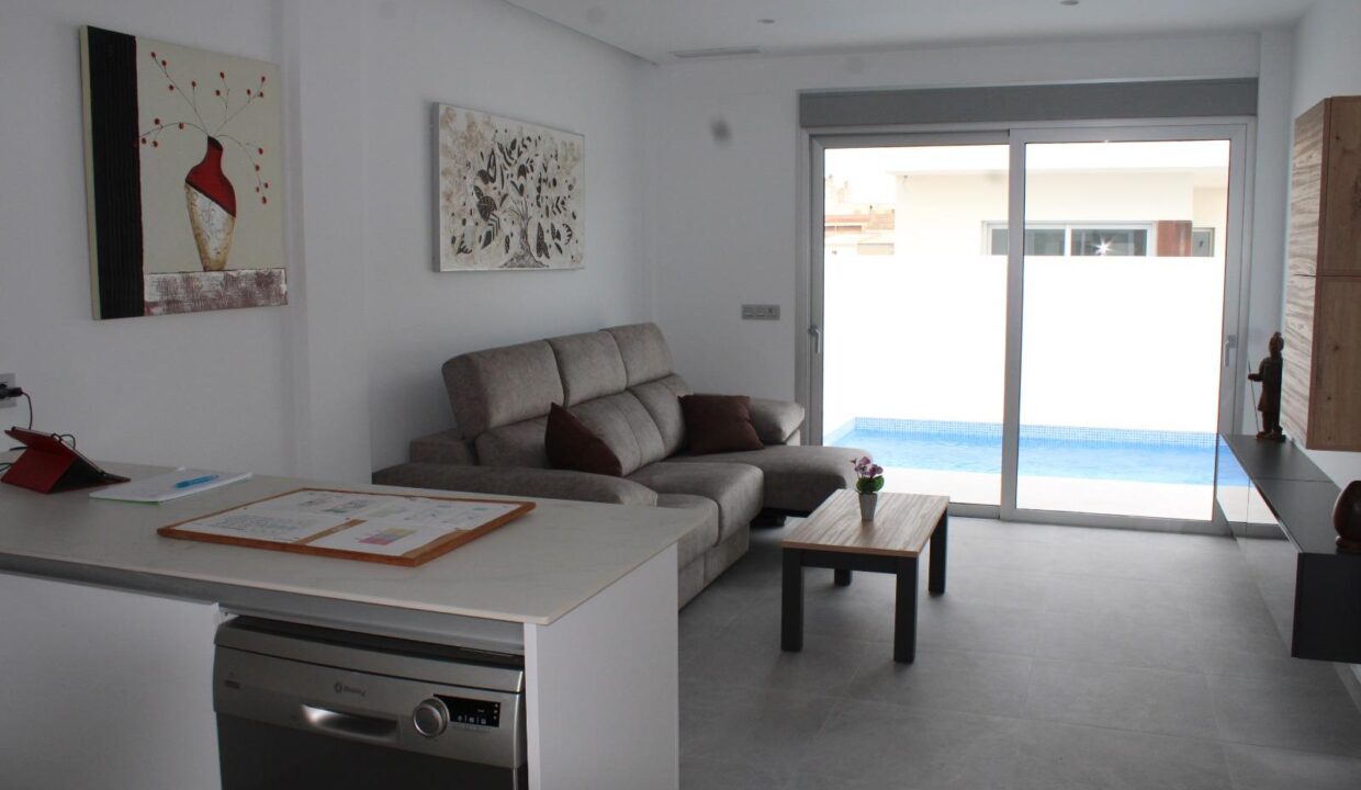 94940-Vrijstaande-villas-in-San-Fulgencio-met-prive-zwembad-45