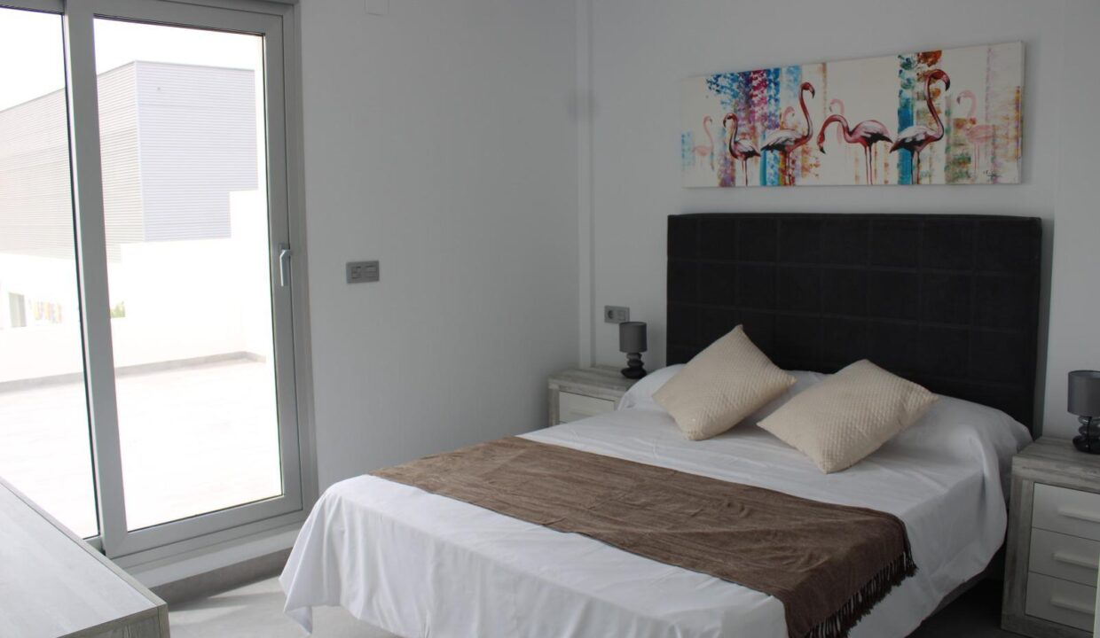 94940-Vrijstaande-villas-in-San-Fulgencio-met-prive-zwembad-48