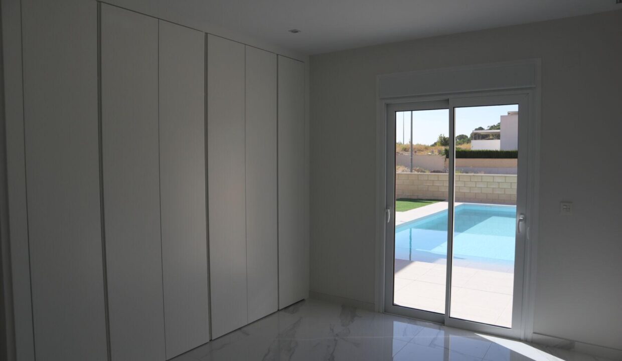 99860-Luxe-vrijstaande-villa-in-La-Romana-Alicante-12